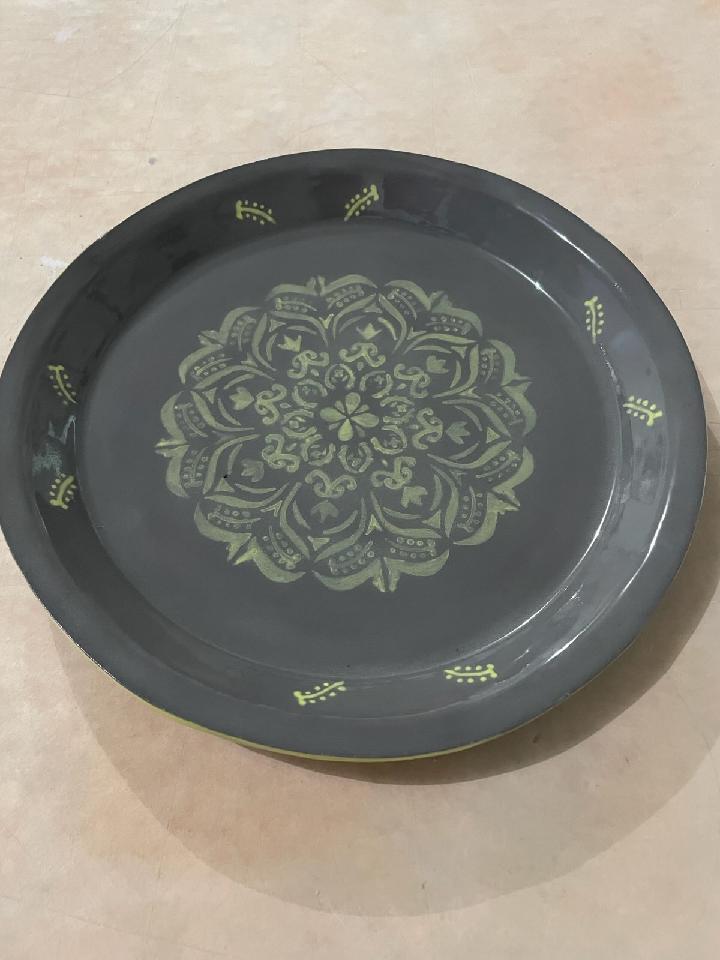 Ceramic Plate Yellow & Gray